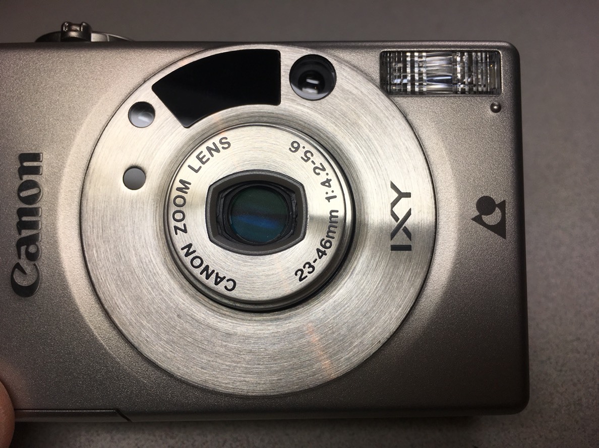 値下げしました 極美品 Canon IXY 320 / CANON ZOOM LENS 23-46mm f4.2-5.6 APSフィルムカメラ 説明書 防湿庫保管品 初期動作保証 キヤノン_画像2