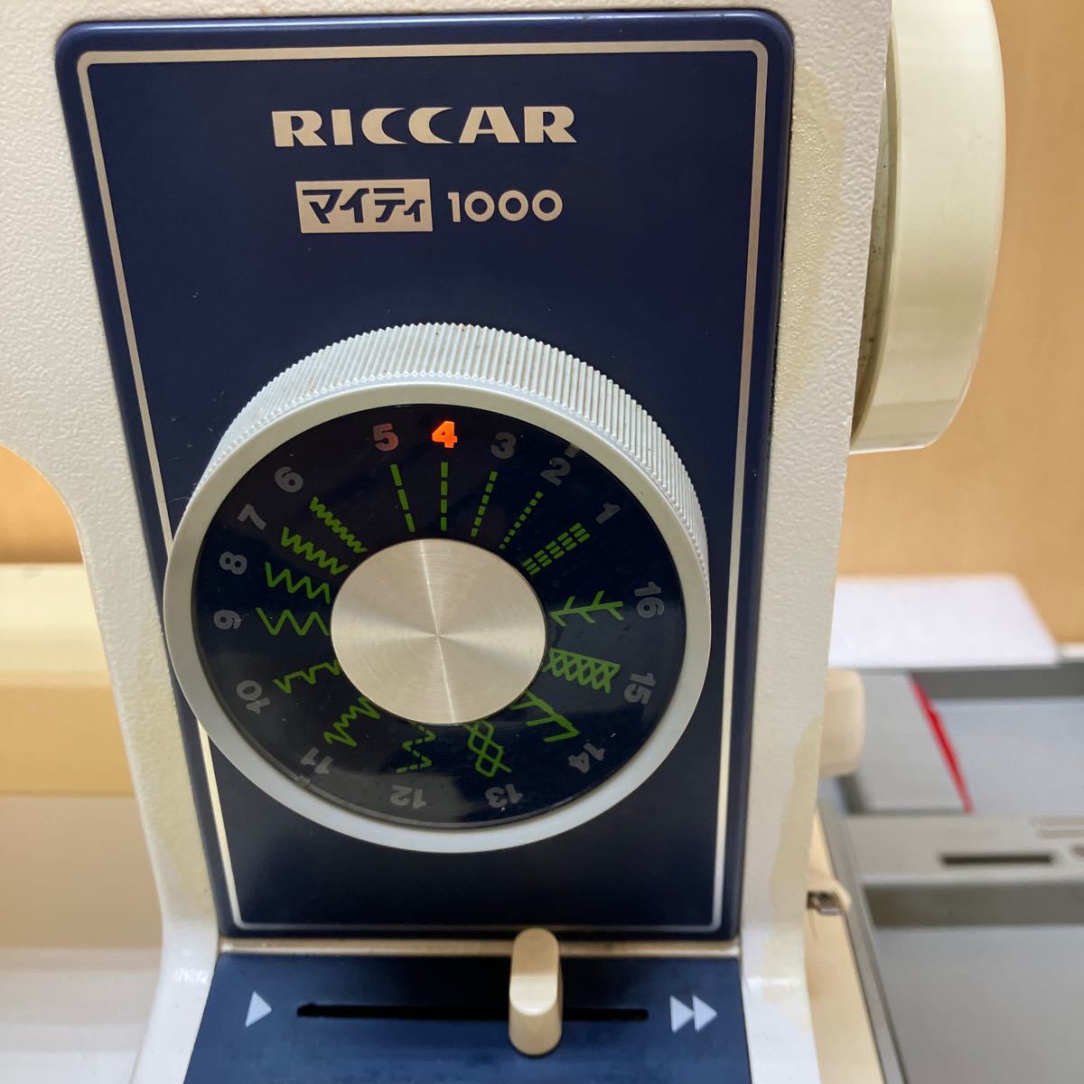 MK5075 RICCAR マイティ1000 RAZ-1000 リッカーミシン 組立収納 電子のお針箱 昭和 レトロ 手工芸 動作品 20231122_画像5