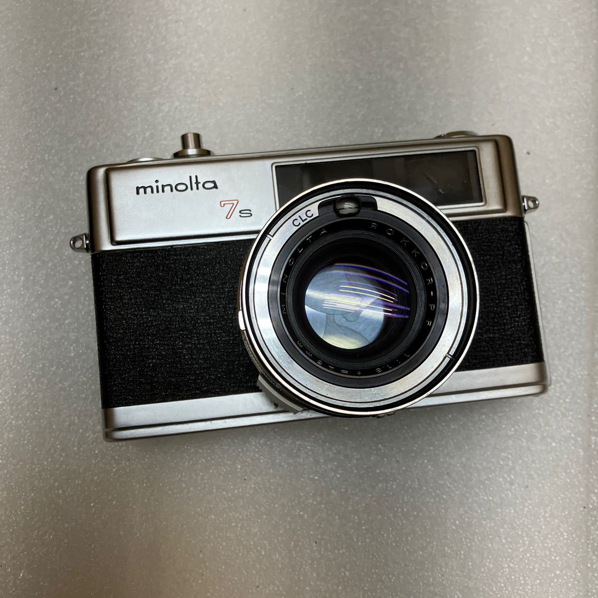 MK5106 〈カメラ〉MINOLTA ミノルタ　HI-MATIC 7s 1:1.8 f=45mm コンパクト　フィルムシャッターok _画像1