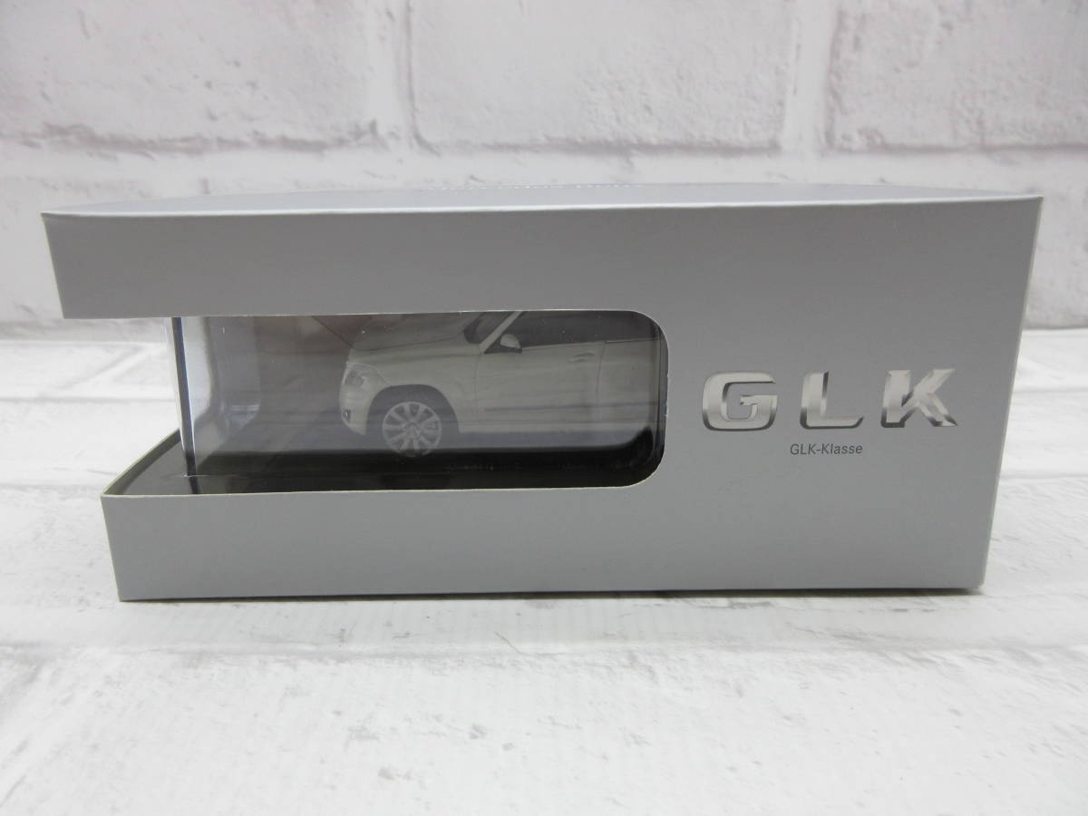 ミニカー　1/43　メルセデスベンツ　GLKクラス　カルサイトホワイト　ディーラー正規品　モデルカー