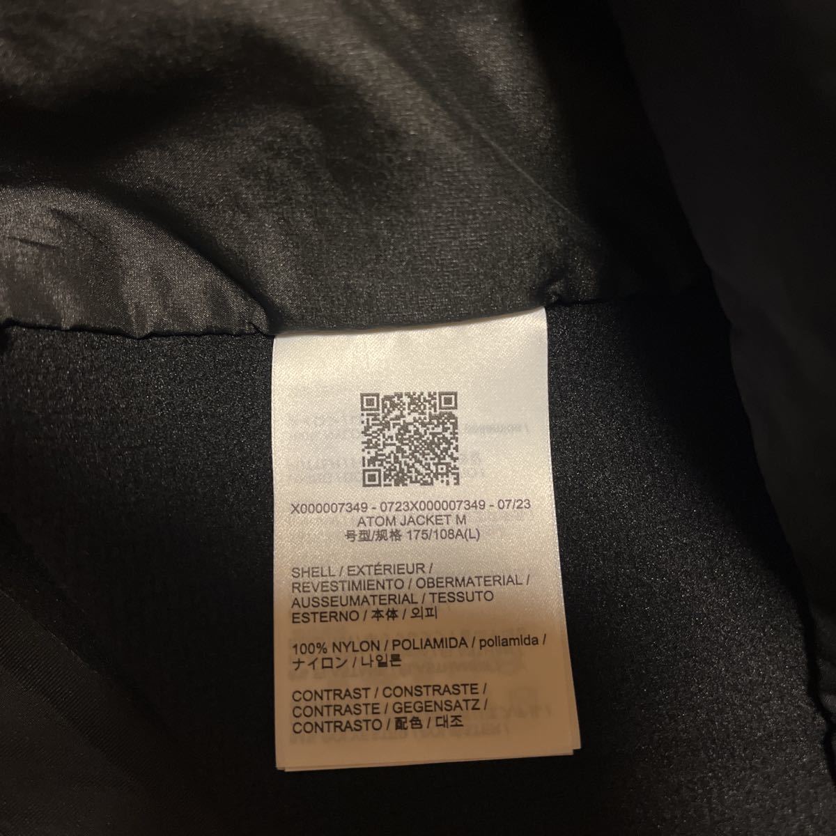 ARC'TERYX 新品タグ付き　アークテリクス　ATOM JACKET 　アトムジャケットＭ　サイズL ブラック　日本正規品_画像6