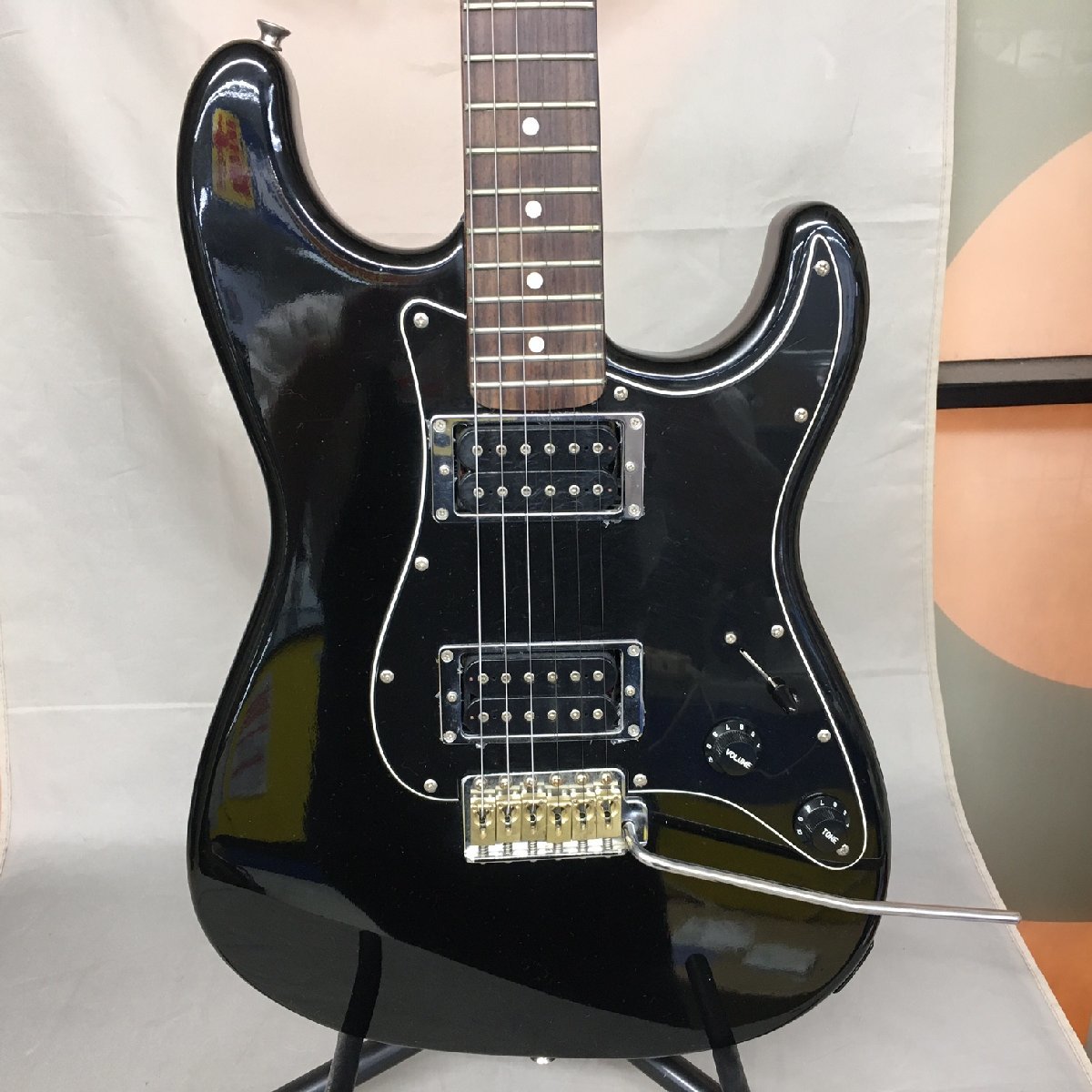 【ジャンク品】FERNANDES (フェルナンデス) エレキギター LIMITED EDITION　ストラトキャスター　ソフトケース付き（管理番号：063112）_画像2