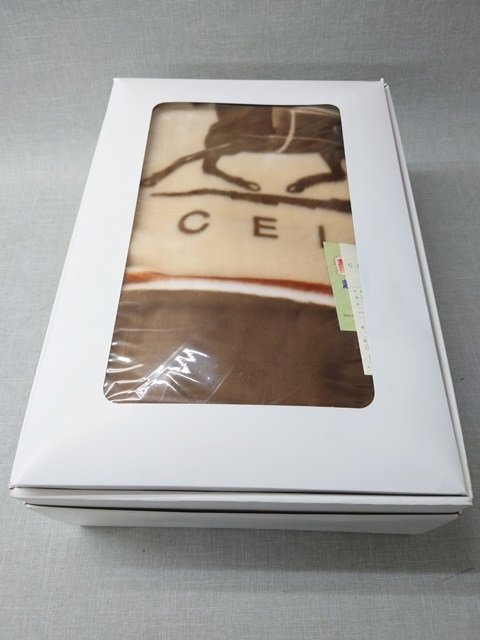 未使用品】CELINE 西川産業 アクリルニューマイヤー毛布 140×200cm