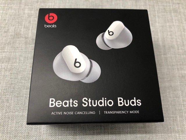 【未使用品】beats (ビーツ) Beats Studio Buds ワイヤレスノイズキャンセリングイヤホン MJ4Y3PA　白 (管理番号：049109）_画像1