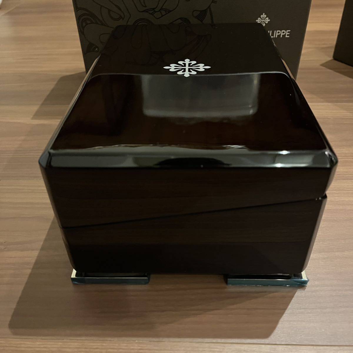 送料無料 PATEK PHILIPPE 時計 内箱 外箱 ボックス ケース 送料無料 PATEK PHILIPPE 時計 内箱 外箱 ボックス ケース
