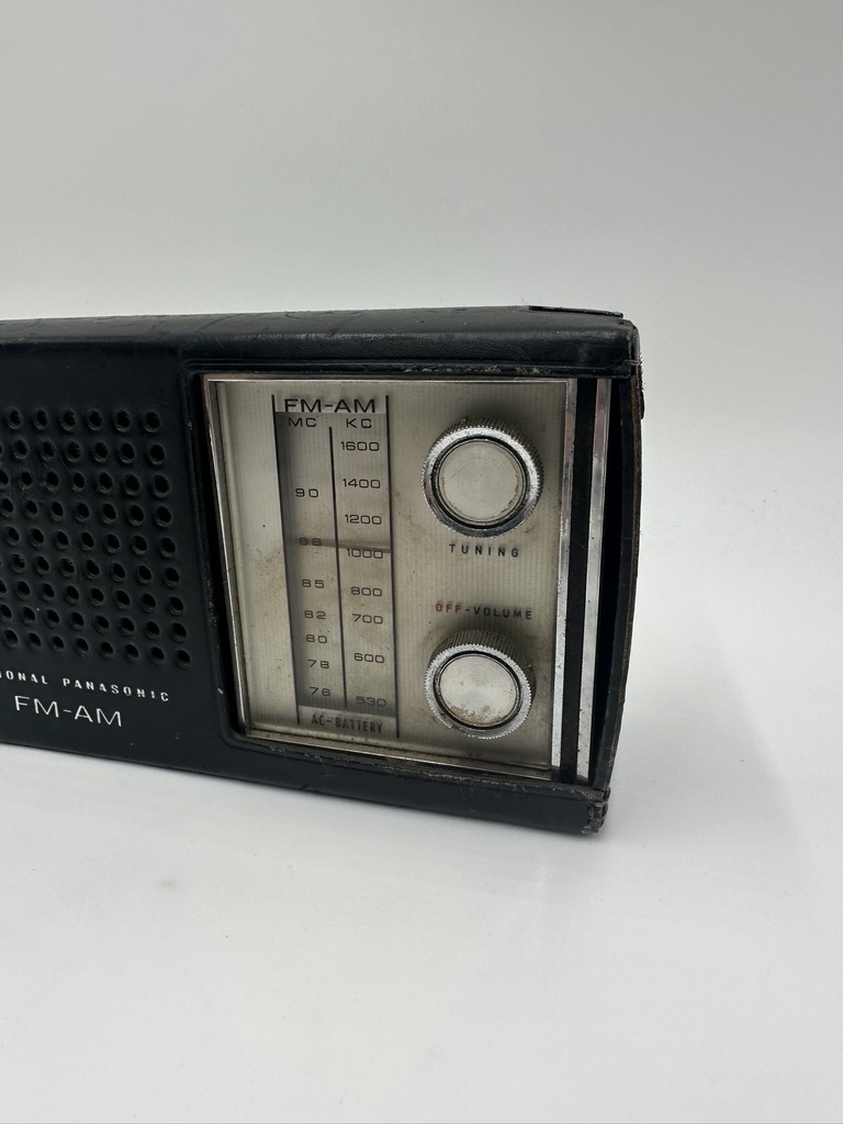 H0230 昭和レトロ National Panasonic RF-700D FM AM 2バンド ラジオ 通電 動作 音出し確認済み_画像2