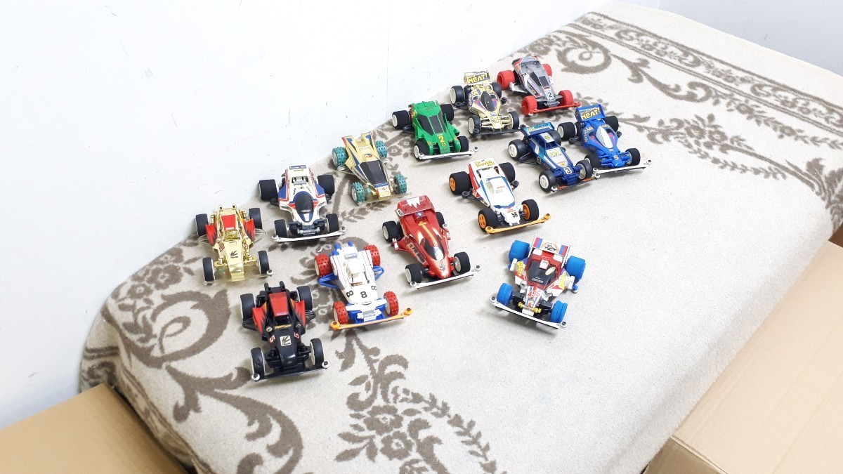 【ジャンク】ミニ四駆 13台 まとめて タミヤ 自動車 玩具 スポーツカー プラモデル 車両 TAMIYA ダッシュ四駆郎 八王子市 引き取りOK_画像1