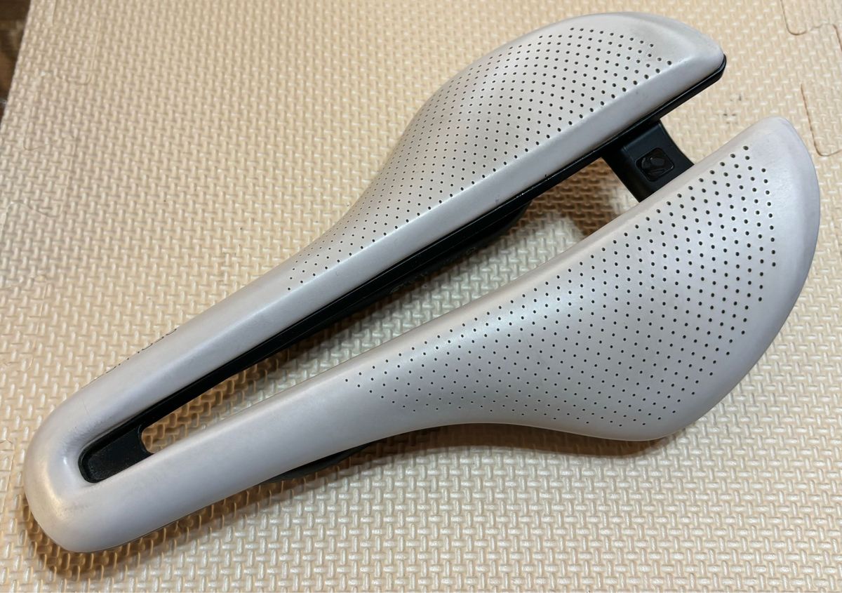 ボントレガー Aeolus Pro バイク サドル Bontrager アイオロス ボントレガー Aeolus Pro バイク サドル Bontrager アイオロス