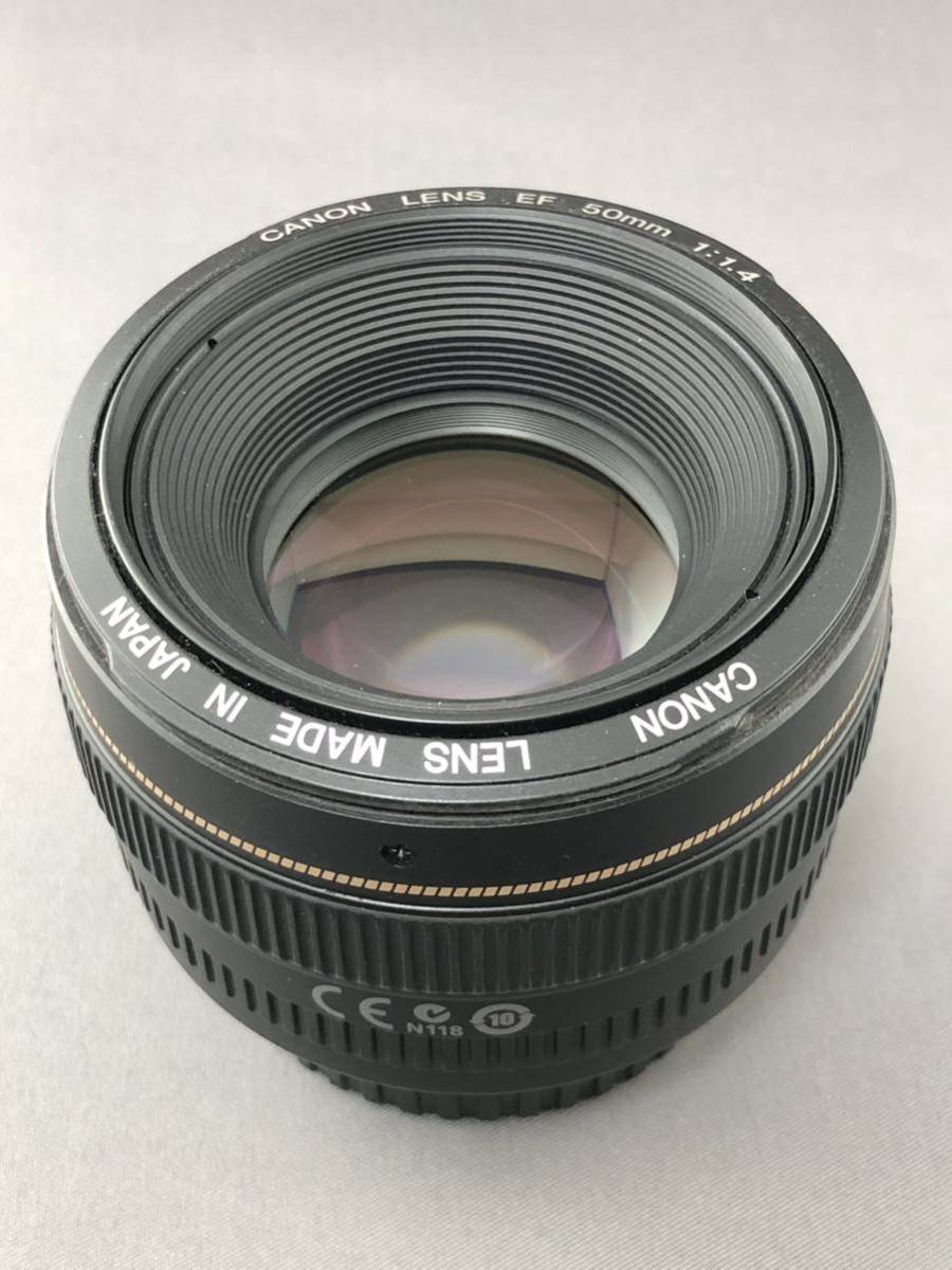 【中古動作品】Canon 単焦点 標準レンズ EF50mm F1.4 USM フード付 ES-71II 前後キャップ付_画像3