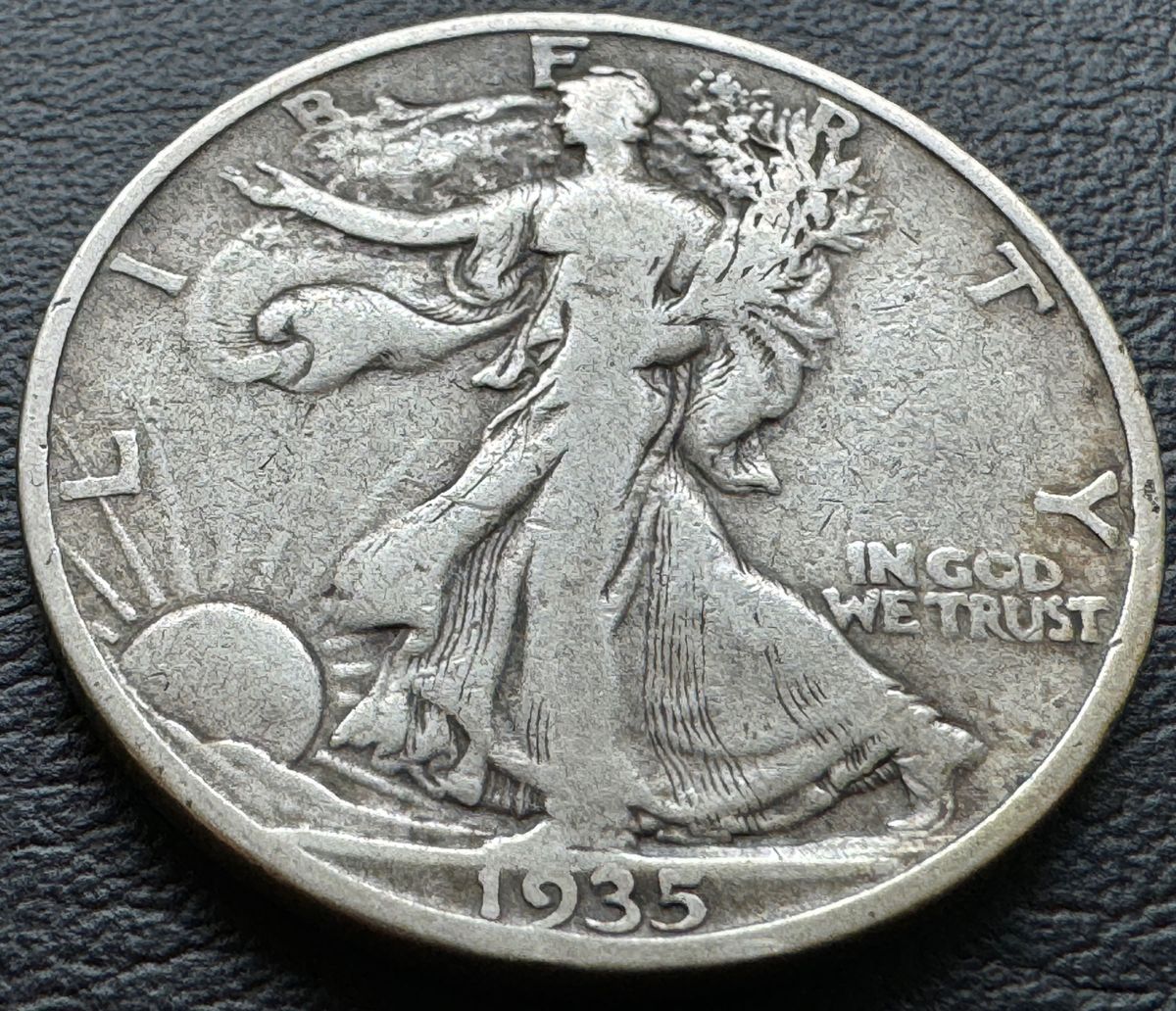 アメリカ合衆国　1935 1/2ドラ銀貨　ウォーキングリバティ Aw