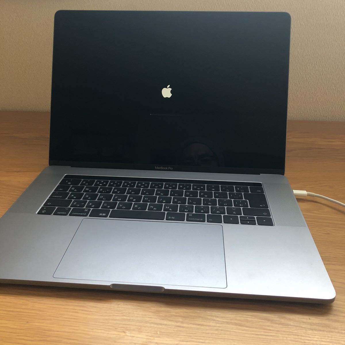 Apple 15 インチ Mac Book pro 2016 スペース