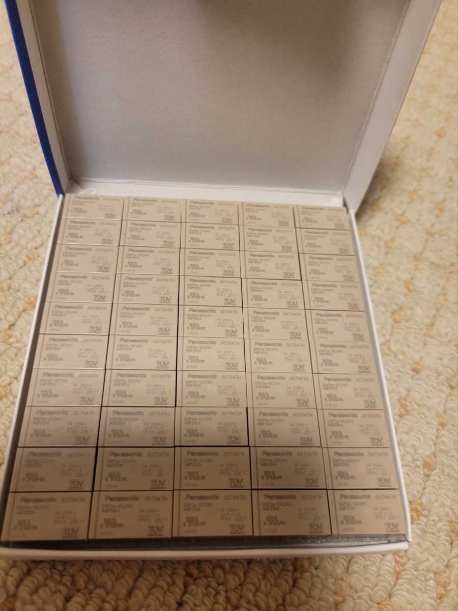 NFSW757GT 白色 5000個MADE IN JAPAN NICHIA 電子部品 NFSW757GT 白色 5000個MADE IN JAPAN NICHIA 電子部品