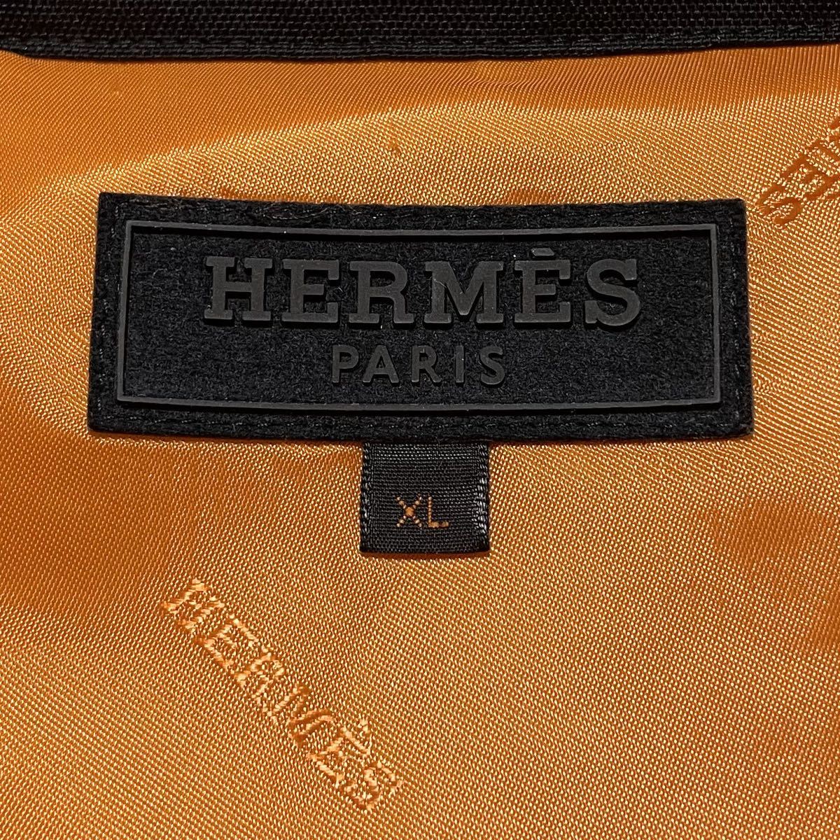 本物 新品 タグ付 エルメス セリエボタン 刻印 ダブルジップ 中綿入り ジャケット XL ブラック 黒 HERMES 男女共に着用可能 大きいサイズ_画像2