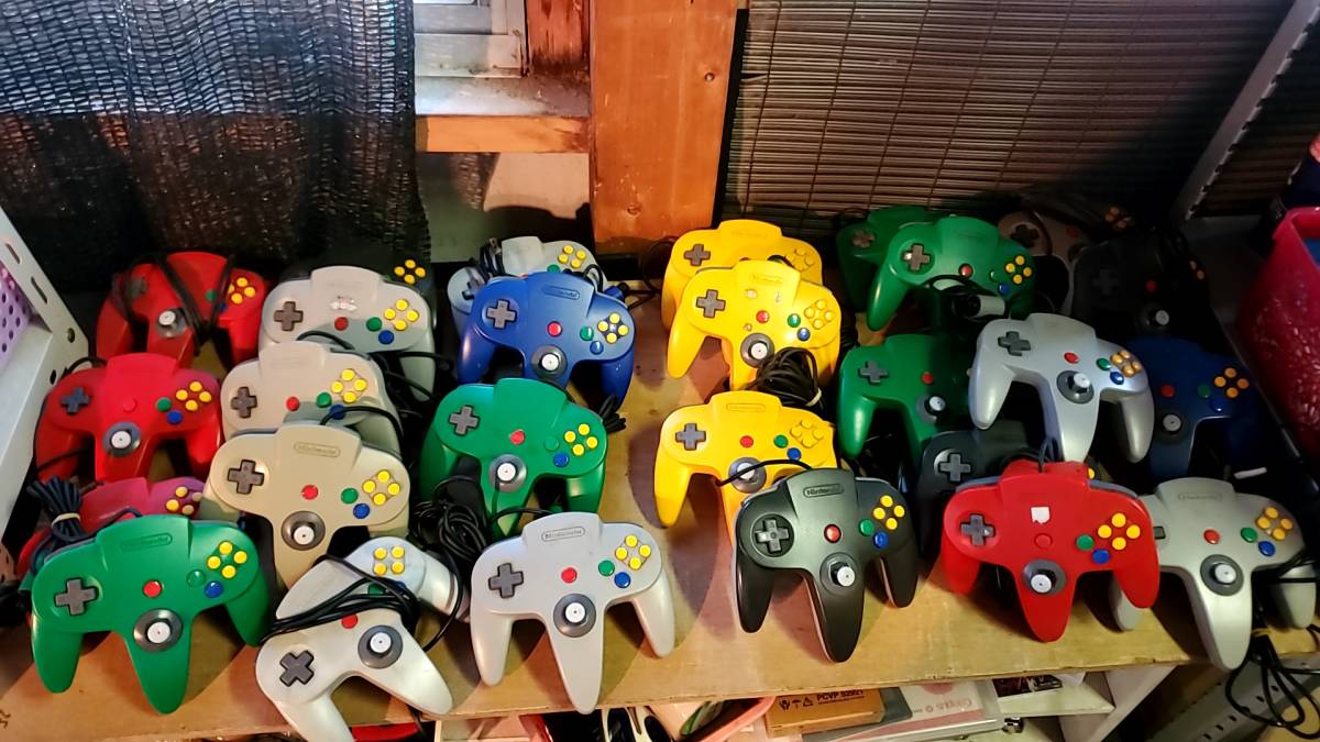 大量まとめ　NINTENDO64 NINTENDOゲームキューブ　本体・　コントローラ　周辺機器_画像2