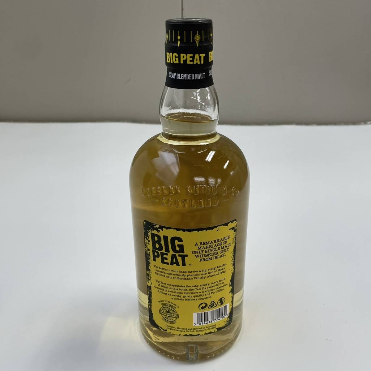 B286846(122)-167/AM3000　酒　BIG PEAT　DOUGLAS LAING'S　SCOTCH WHISKY　46%700ml　ケース付き_画像4