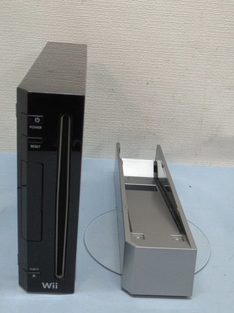 ●●Nintendo RVL-001 Wii クロ 任天堂 ゲーム機 ウィー ブラック wiiリモコンプラス/アタッチメント/ソフト付き USED 87783●●！！_画像2