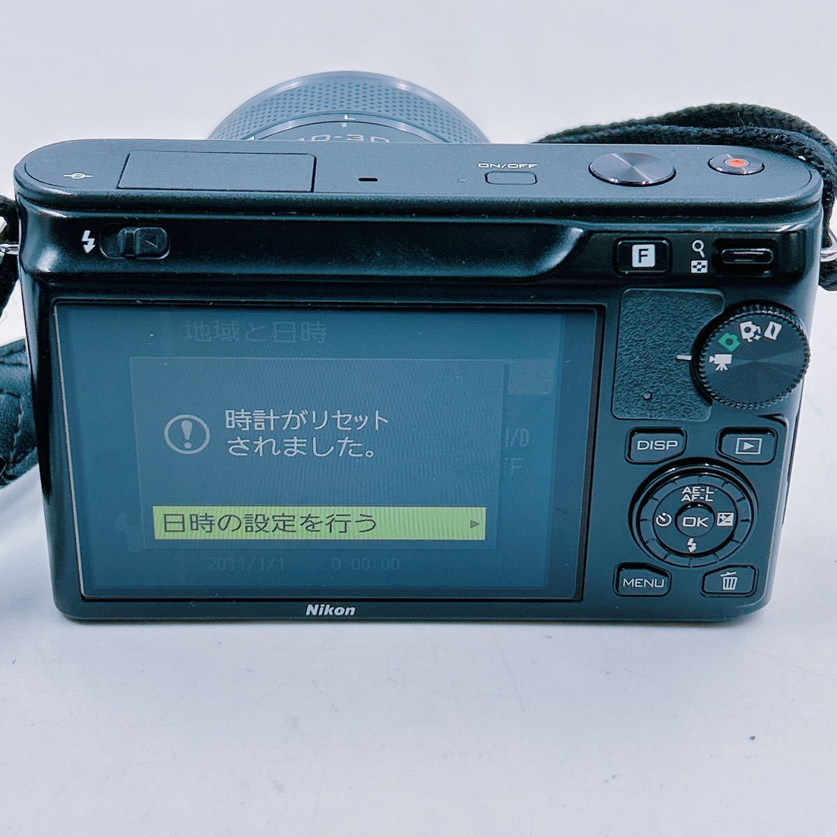 10A107 Nikon ニコン デジタルカメラ J1 10-30mm 1:3.5-5.6 バッテリー充電器付 通電のみ確認済_画像6