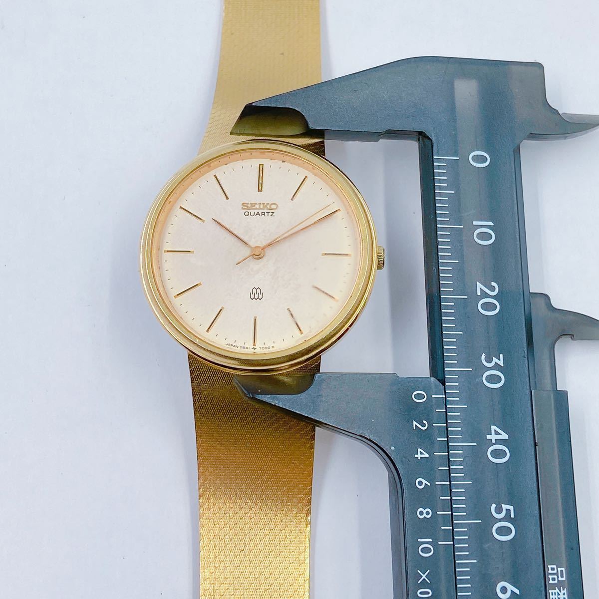 11A17 SEIKO セイコー 腕時計 9641-7000 ゴールド クォーツ サイズ写真にて _画像7