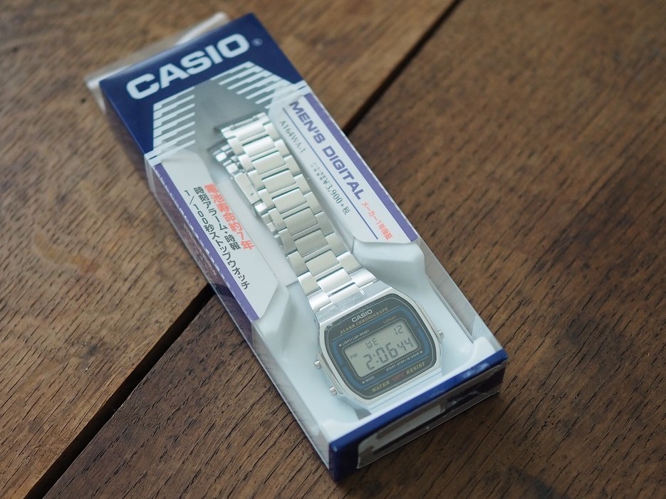 1円スタート 新品 チプカシ CASIO A164WA-1 メタルバンド カシオ 腕時計 スタンダード デジタルウォッチ シンプル チープカシオ_画像2