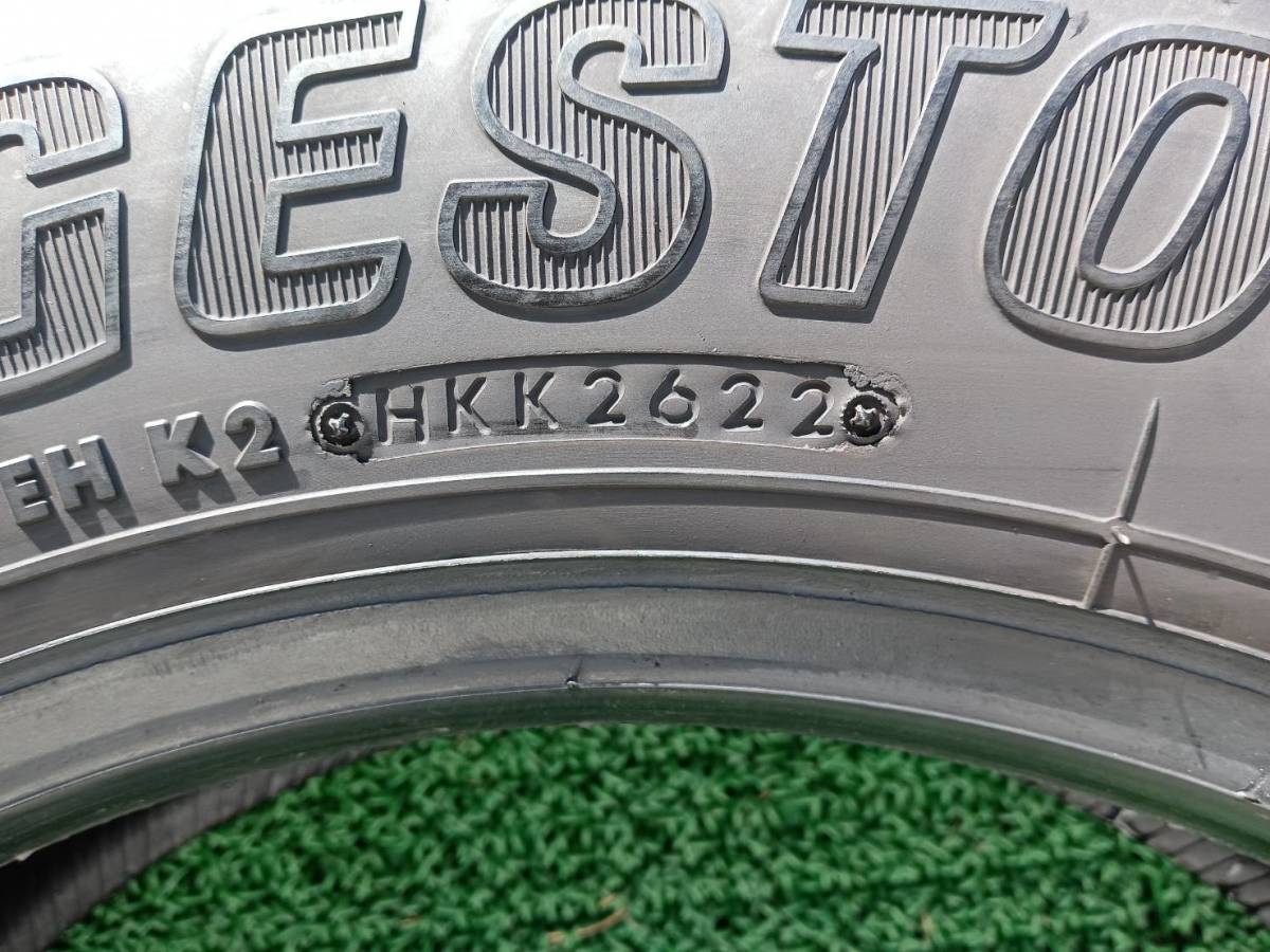 ★残り溝約10mm★22年製★ ブリヂストンBLIZZAK W979 205/70R16 111/109L LT　6本セット スタッドレス　A1052_画像10