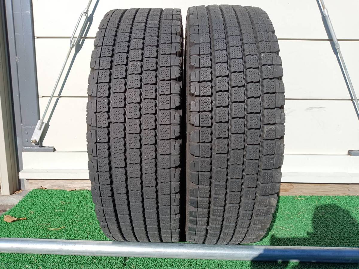 ★残り溝約12-15mm★21年製★ ブリヂストンW910 245/70R19.5 136/134J　4本セット スタッドレス　A1067_画像4