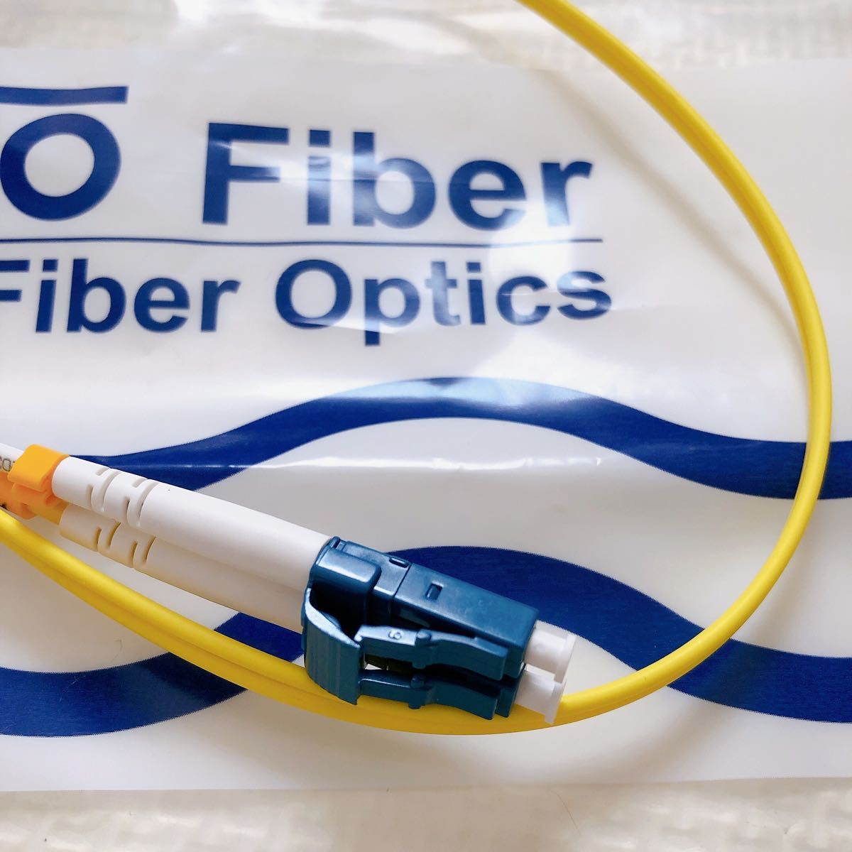 光ファイバー FLYPROFiber 0.5M OS2 LC-LC 光ファイバーケーブル