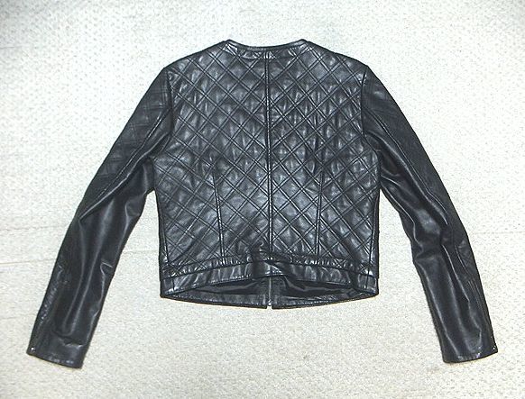 美品:STEFANEL(ステファネル).キルティング ラムレザー ノーカラー ジャケット 40(黒/ライダース 型/上質.羊革/肩42幅49/モード系 zara)_画像5