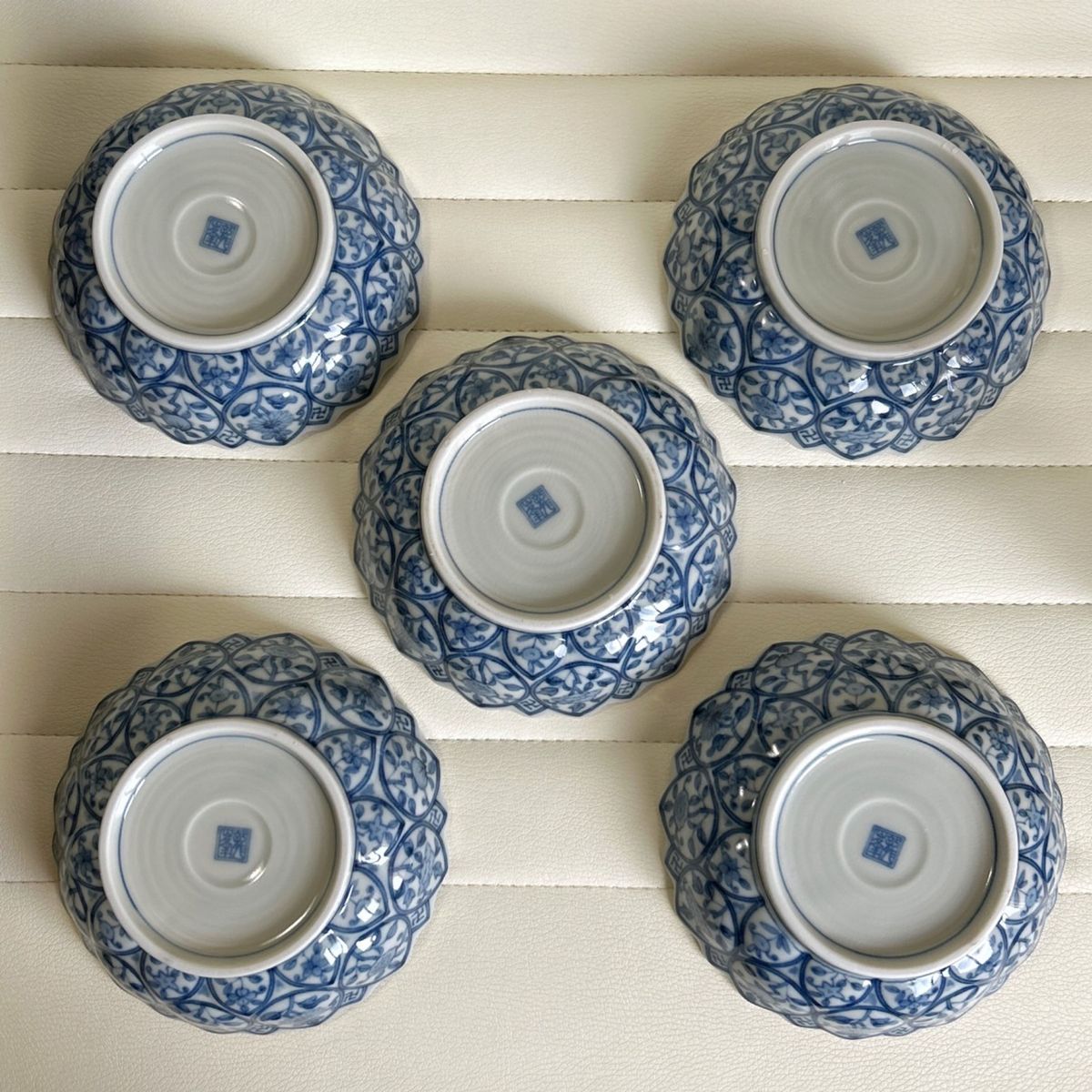 希少】三洋陶器 龍峰窯 花鳥図 染付 小鉢揃 5枚セット 間取 中鉢 希少】三洋陶器 龍峰窯 花鳥図 染付 小鉢揃 5枚セット 間取 中鉢