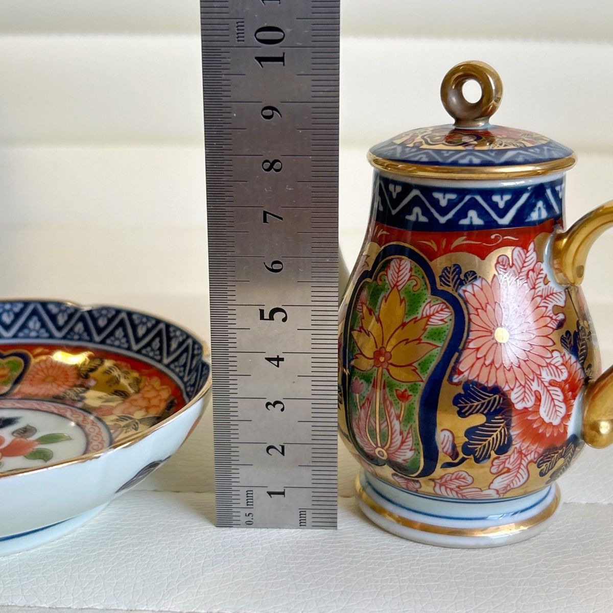 希少】有田焼 其泉窯 極錦金彩古伊万里 醤油差し 小皿 希少】有田焼 其泉窯 極錦金彩古伊万里 醤油差し 小皿