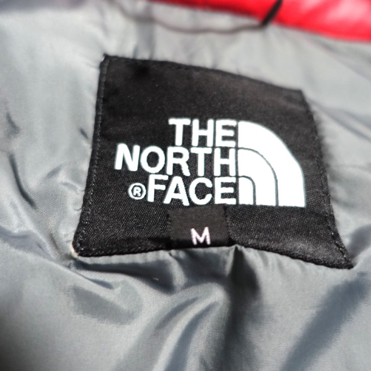 THE NORTH FACE ノースフェイス ヌプシ ダウン ジャケット 700FP レディース Mサイズ 正規品 レッド Z1145_画像6