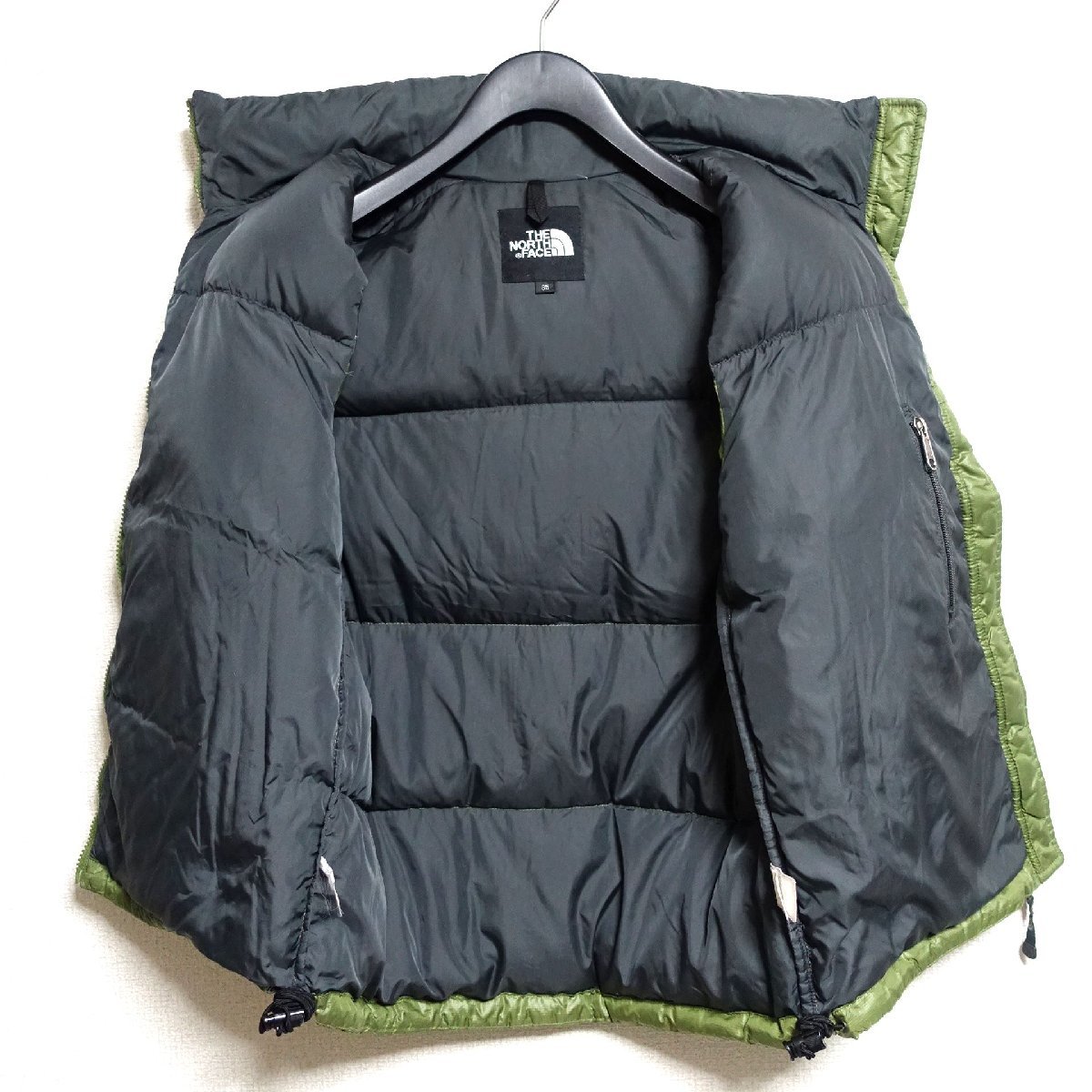 THE NORTH FACE ノースフェイス ヌプシ ダウン ベスト 700FP メンズ XSサイズ 正規品 オリーブ グリーン Z1222_画像3