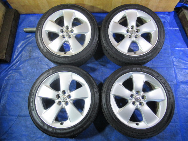 激安即決！トヨタ純正 17-7J 5H/100 ET50 + KUMHO 215/45R17 2022年製 中古4本 プリウス ウィッシュ アリオン プレミオ等！T007672_画像1