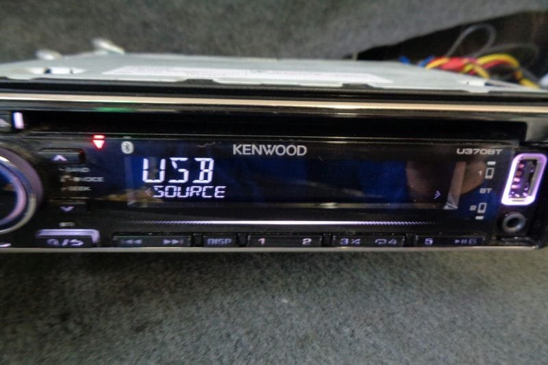 KENWOOD ケンウッド CDレシーバー CDプレイヤー 1DIN Bluetooth 対応 破損無 USB AUX 動作品 U370BT B05517-GYA60_画像5