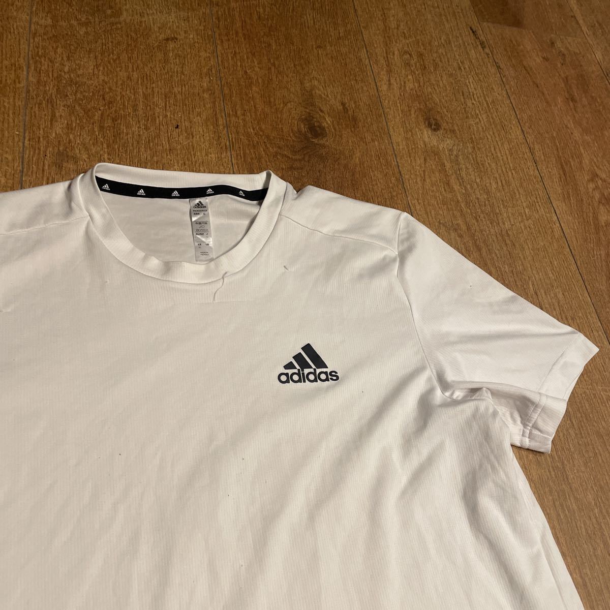adidas 半袖Tシャツ　SIZE O スポーツウェア_画像4