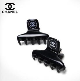 大人気　CHANEL シャネル クリップ　ノベルティ髪留め2個セット_画像1