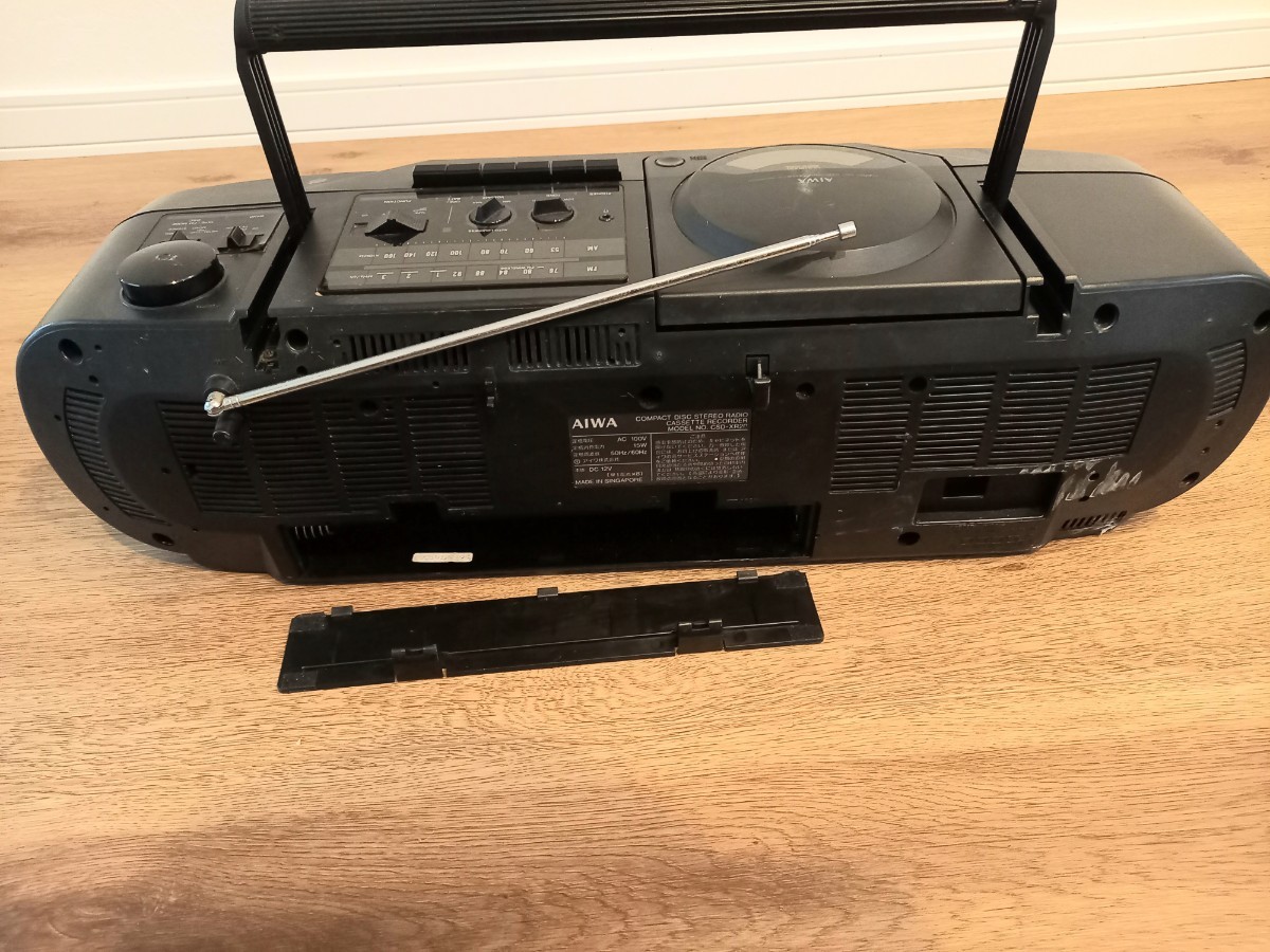 レトロ AIWA アイワ コンパクトディスクステレオラジオカセットレコーダー CSD-XR20 STRASSER CD ラジオ ラジカセ 保管 中古 現状品 k540_画像7