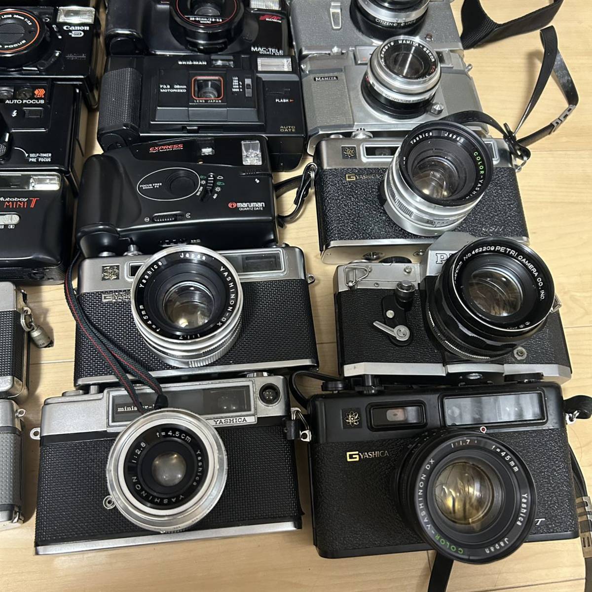 大量34台　フィルムカメラ　まとめ売り　ジャンク　Canon OLYMPUS MINOLTA PENTAX Nikon Konica YASHICA electro mini t Autoboy ESPIO_画像4