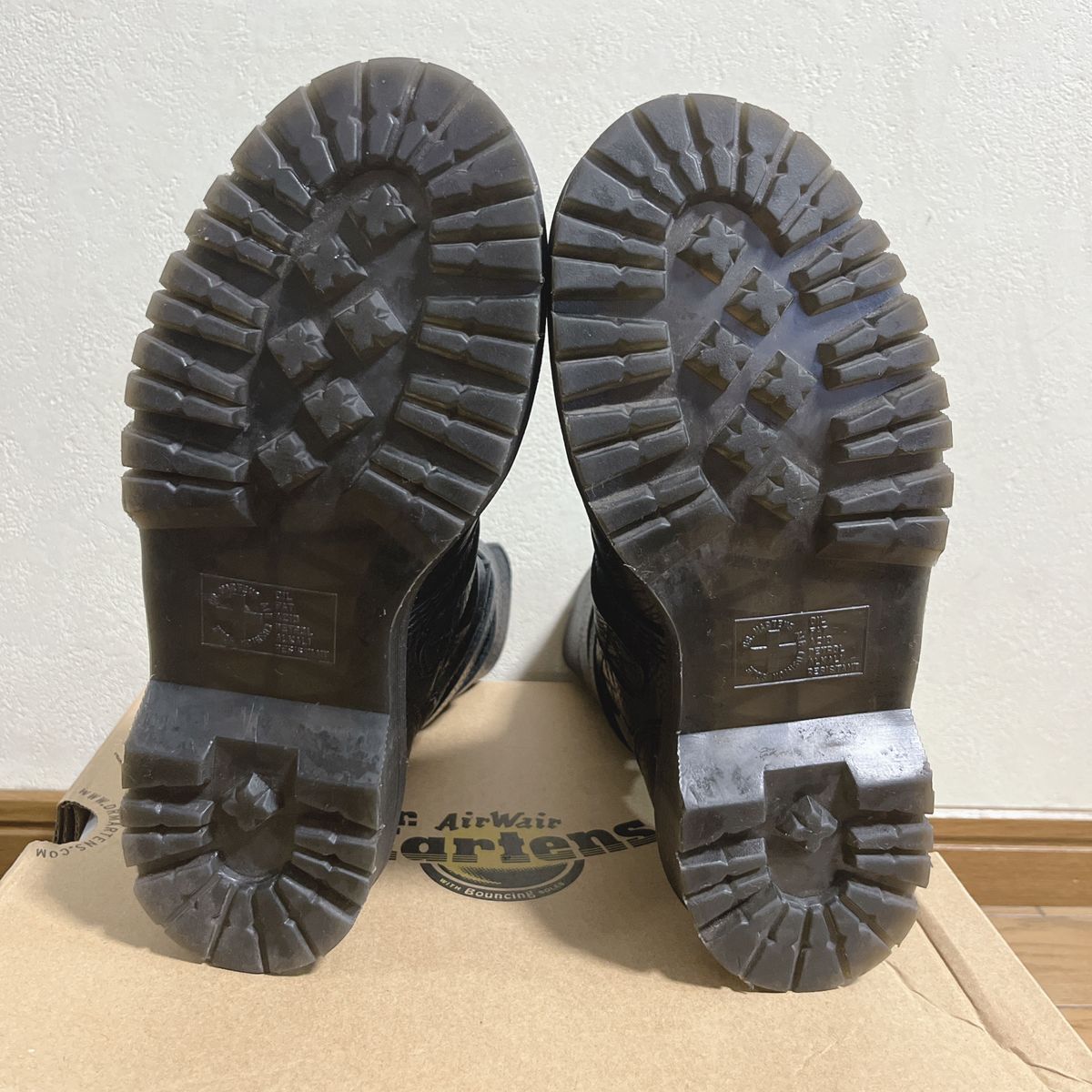 Dr Martens ドクターマーチン BEVAN BUCKLE STRAP BOOT ビー Dr Martens ドクターマーチン BEVAN BUCKLE STRAP BOOT ビー