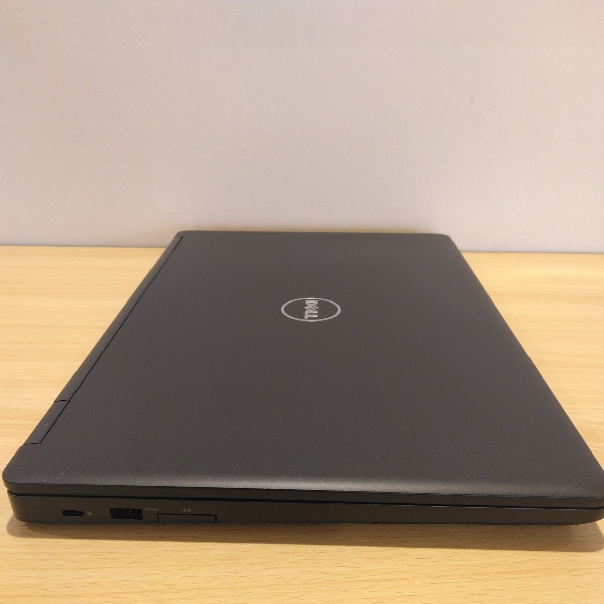 全国送料無料 美品 すぐ使える Dell Latitude 5580 CPU i5-7300HQ 2.5GHz /メモリ 16GB / SSD 512GB / Win10 Pro 64bit【S0028】_画像4