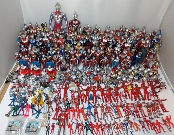 福袋安いいね半額ストア Yahoo!オークション 【大量】ウルトラマンソフビ/フィギュア - ウルトラマン