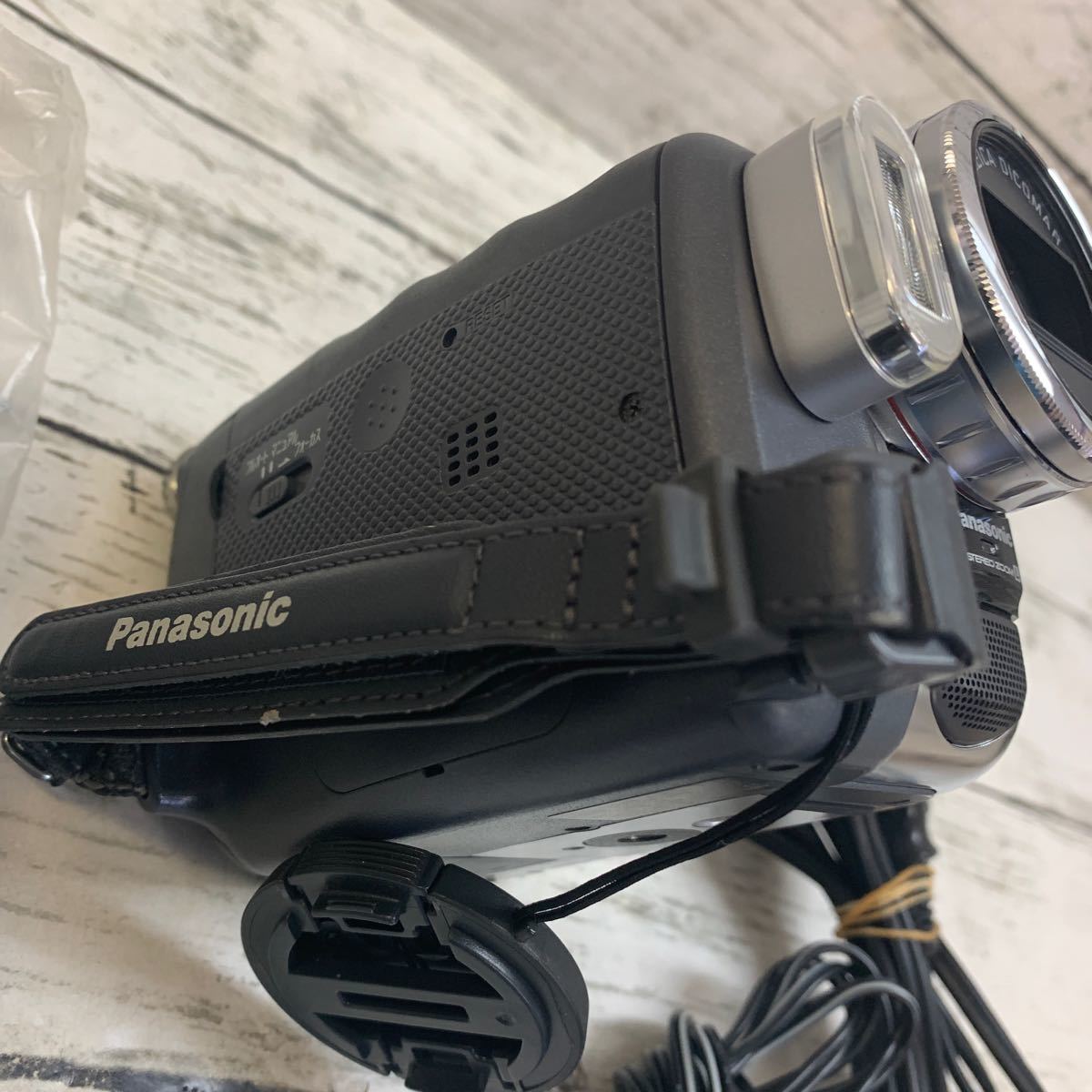 【中古品】Panasonic パナソニック3CCD デジタルビデオカメラ　NV-GS200 2004年製 リモコン バッテリー付き デジカム LEICA_画像5