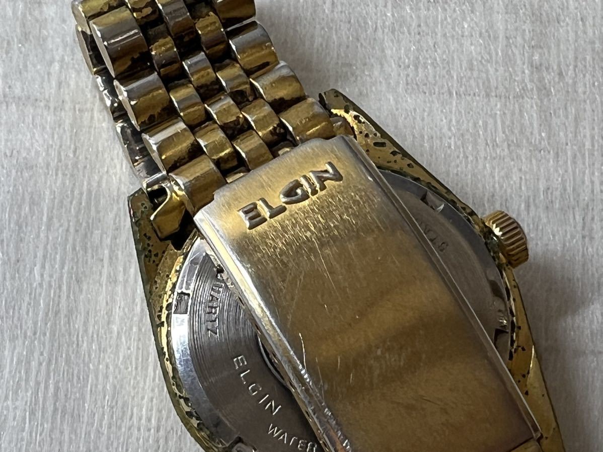 ◆ ELGIN エルジン DULUXE デラックス DATE QUARTZ FK329 腕時計 クオーツ アナログ カレンダー ゴールドカラー 不動品 ◆_画像5