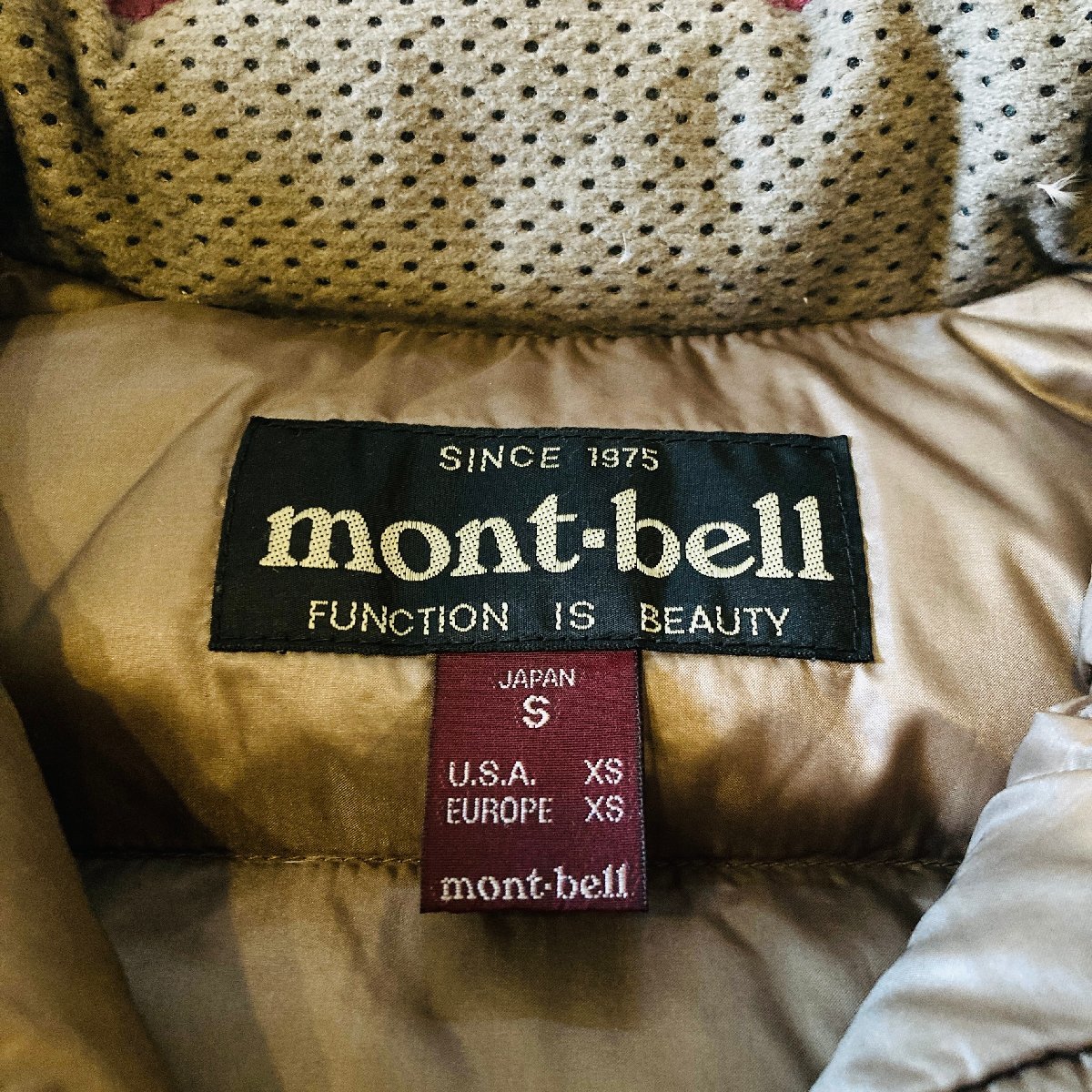 美品　mont-bell　モンベル　DOWN　ダウン ジャケット　ボルドー系　S　STYLE#1101255_画像3