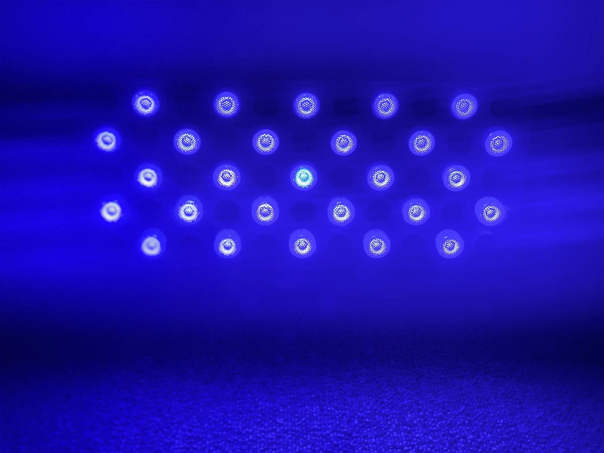 2台セット LEDライト水槽照明 PSE技術基準適合 プリズムレンズ サンゴ 海水 調光機能付き 165W ブラックボックス_画像3