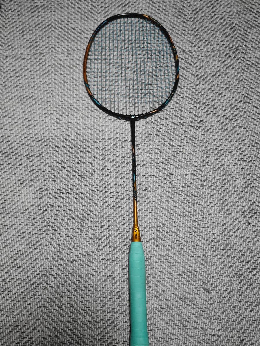 ヨネックス アストロクス 88D プロ yonex astrox 88d pro バドミントン