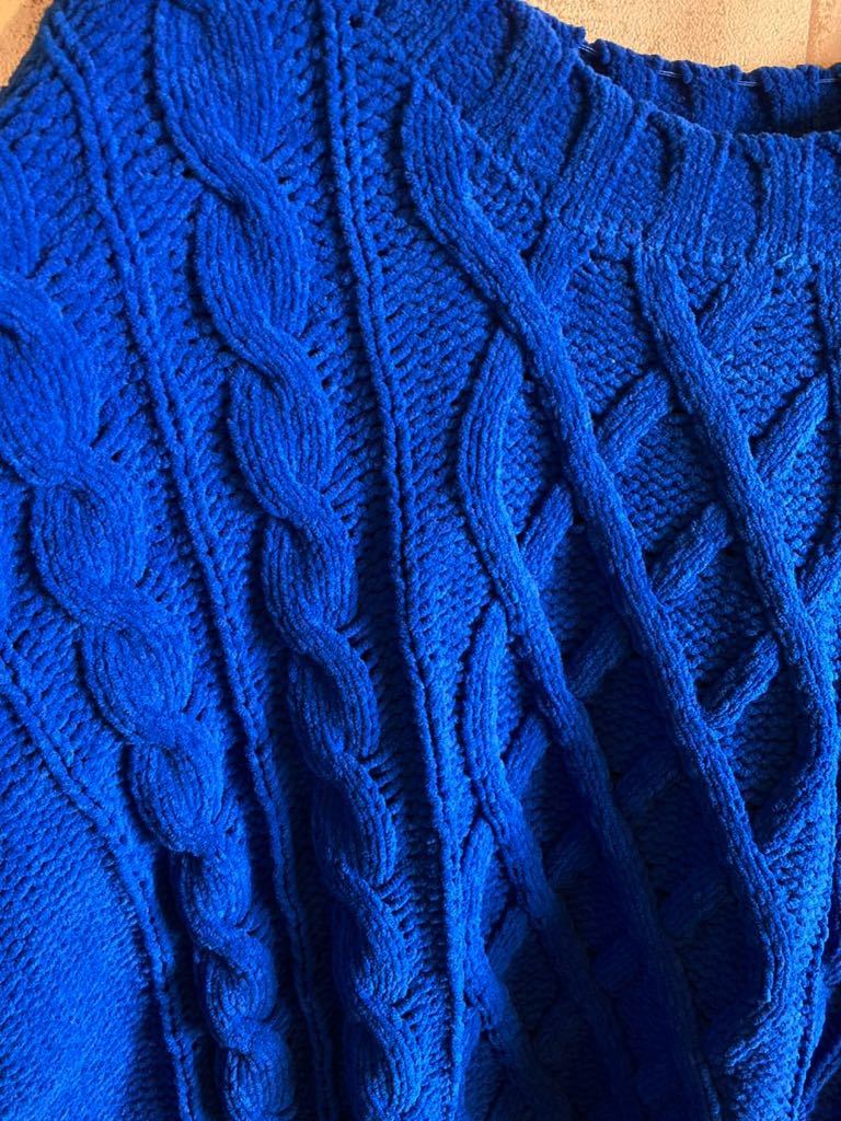 AZUL BY moussy モールニット　ボリュームプルオーバーニット　青　柔らかいニットブルー ケーブル セーター 美品です。_画像8