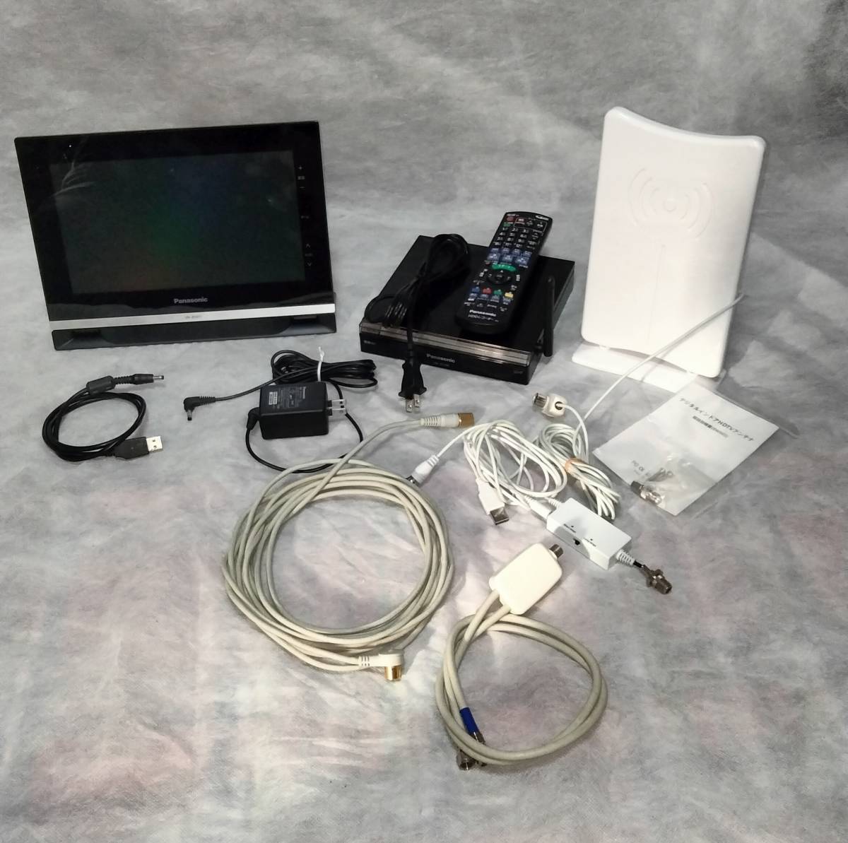 PAH330 フラット BSアンテナ ポータブル 色々おまけつき|Yahoo PAH330 フラット BSアンテナ ポータブル 色々おまけつき|Yahoo