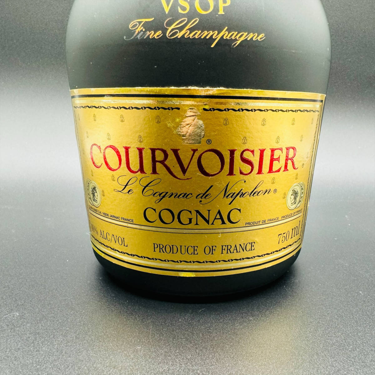 COURVOISIER クルボアジェ VSOP 40％ 700ｍL ナポレオン コニャック 750mL 40% 未開栓 保管品 フランス 洋酒 格安 1円出品【6390】_画像3