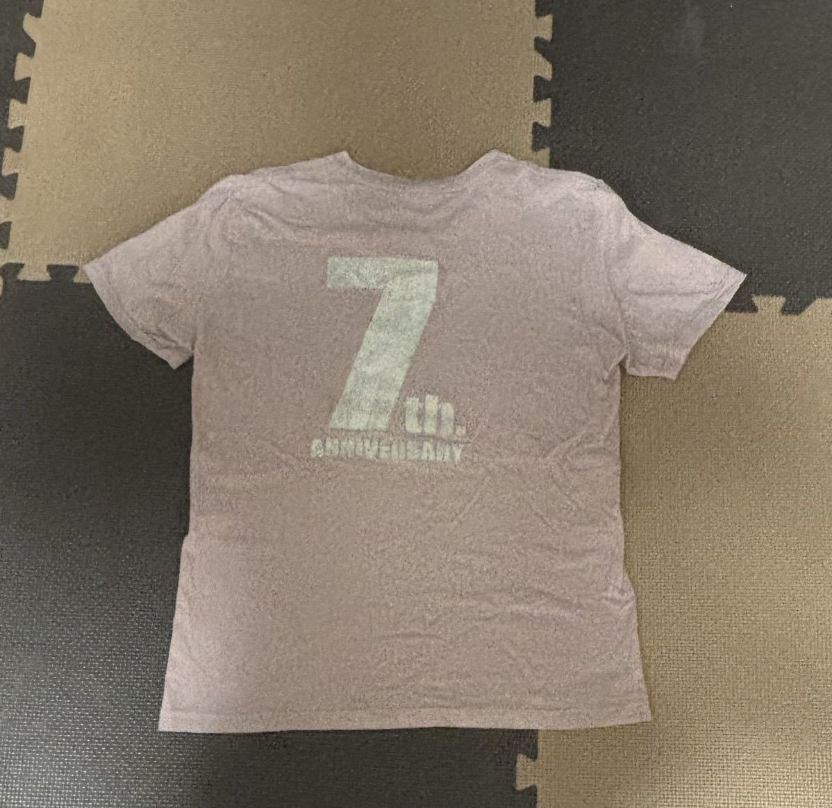 TMT ティーエムティー yours 7th anniversary Tシャツの画像2
