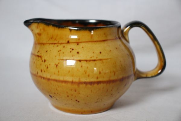 ベルギー ヴィンテージ BOCH PALMA 古い陶器のクリーマー 美品_送料は日本全国均一料金です